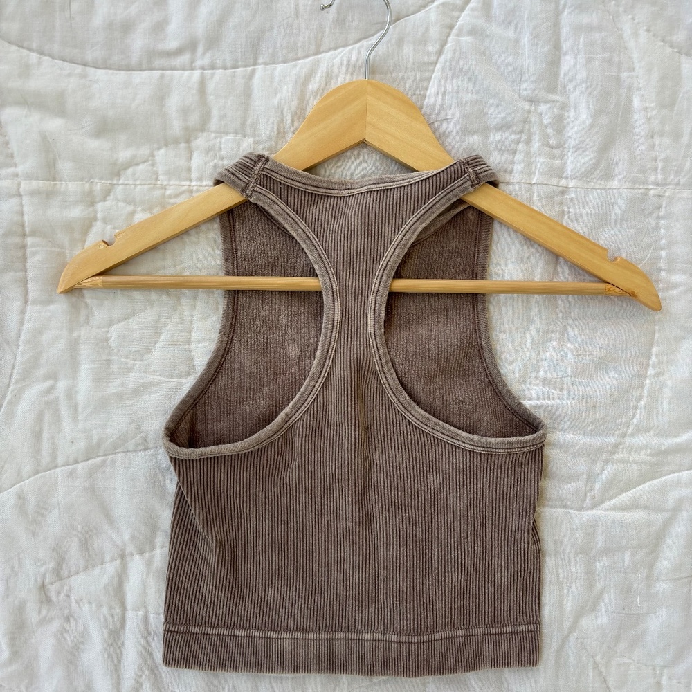 SOLD Ribbed Crop Top - Picture 3 of 3